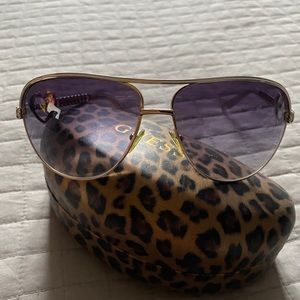 Ladies Guess sunglasses